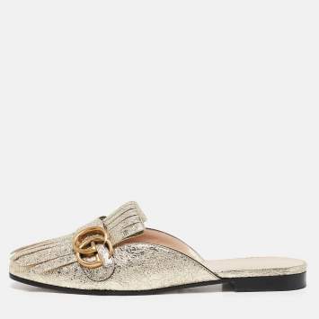 مملوكة مسبقًا Gucci Gold Crackle Leather GG Marmont Fringe Flat Mules Size 37.5