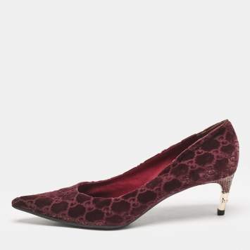 Gucci Burgundy GG Velvet Pointed Toe Pumps Size 41