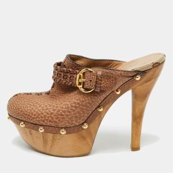 Pre Owned Gucci Brown GG Leather Janis Studded Platform Clogs Size 35.5