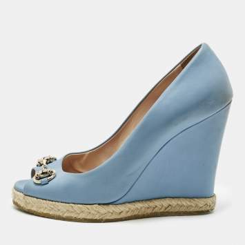 Pre Owned Gucci Sky Blue Leather Horsebit Wedge Pumps Size 38