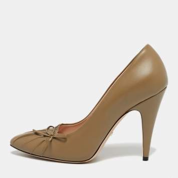 Pre Owned Gucci Green Leather Pointed Toe Pumps Size 39