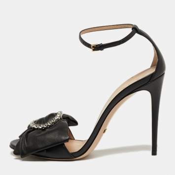 مملوكة مسبقًا Gucci Size 40 Black Leather Bow Crystal Embellished Ankle Strap Sandals