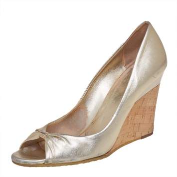 Pre Owned Gucci Gold Leather Cyprus Cork Wedge Pumps Size 38.5
