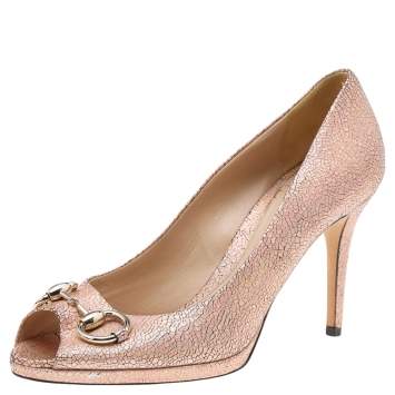 Pre Owned Gucci Metallic Hologram Leather Horsebit Peep Toe Pumps Size 38.5