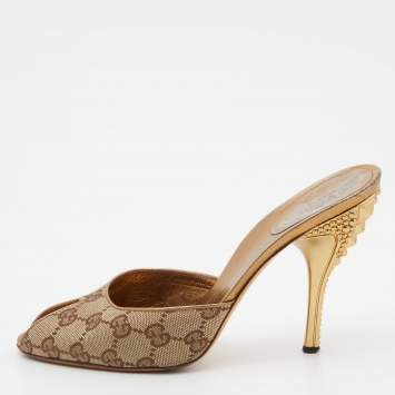 Pre Owned Gucci Brown/Beige GG Canvas Studded Heel Peep Toe Mules Size 37.5