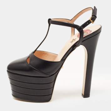 مملوكة مسبقًا Gucci Black Leather Angel Pumps Size 36