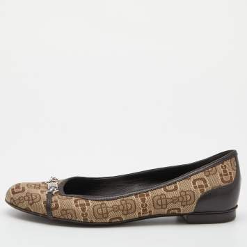 Pre Owned Gucci Beige/Brown Canvas and Leather Logo Embellished Ballet Flats Size 39