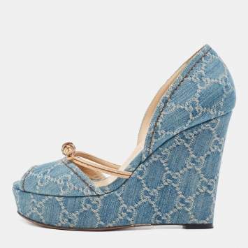 مملوكة مسبقًا Gucci Blue GG Denim Bamboo Peep Toe D'orsay Wedge Sandals Size 38