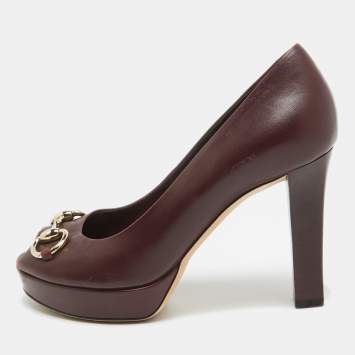 مملوكة مسبقًا Gucci Burgundy Leather Horsebit Peep Toe Platform Pumps Size 36.5