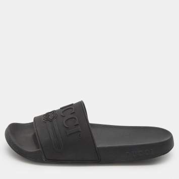 Pre Owned Gucci Black Rubber Logo Pool Slides Size 37