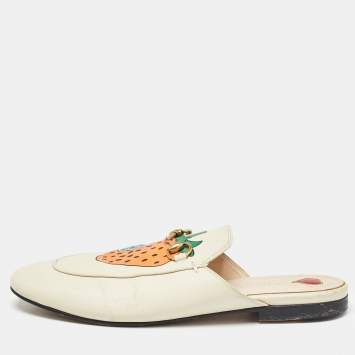 Pre Owned Gucci Cream Leather Strawberry Print Princetown Flat Mules Size 39