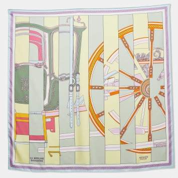 Pre Owned Hermès Green/Yellow Printed Silk La Berline Bayadere Scarf