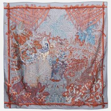 Pre Owned Hermès Bleu Mythes et Metamorphoses Silk Square Scarf