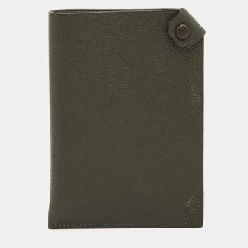 Pre Owned Hermès Tarmac Vert Maquis Epsom Leather Passport Holder