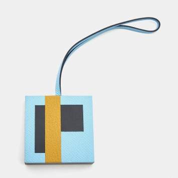 Pre Owned Hermes Bleu Obscur Epsom/Sombrero "P" Lettre Au Carre Bag Charm