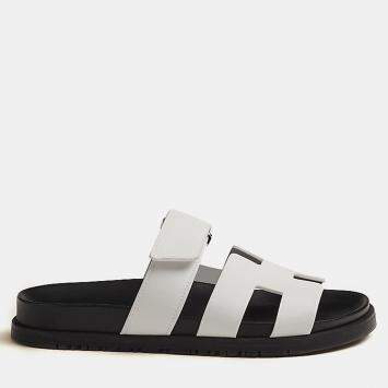 Pre Owned Hermes Blanc Rubber Chypre  Sandal