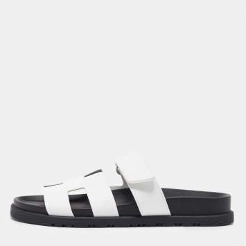 Pre Owned Hermes White Leather Chypre Flat Sandals Size 37.5