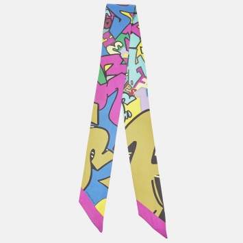 Pre Owned Hermès  Fuchsia Graff Graffiti Silk Twilly