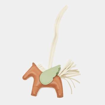 Pre Owned Hermes Gold/Craie/Vert Criquet Milo Leather GriGri Rodeo Pegase Bag Charm PM