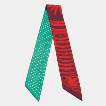 Pre Owned Hermès Red/Green Printed Silk Astrologie a Pois Twilly