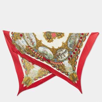 Pre Owned Hermes Red L'Entente Cordiale Silk Plissé Scarf