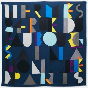 مملوكة مسبقًا Hermès Blue Printed Cashmere Blend Jeu d'Adresse Scarf