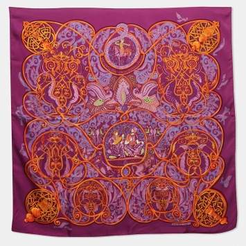 Pre Owned Hermès Purple/Orange Silk La Charmante Aux Animaux Annie Faivre Scarf