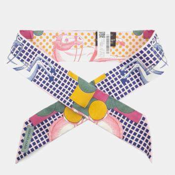 مملوكة مسبقًا Hermes Silk Twilly