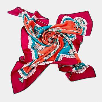 مملوكة مسبقًا Hermes Red Multicolor Silk Scarf