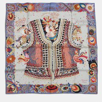 مملوكة مسبقًا Hermes Carre Costume De Fete Cashmere Scarf Spring/Summer 2023 Size 90  