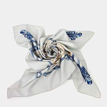 Pre Owned Hermès Multicolor silk scarf