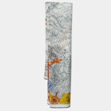 Pre Owned Hermes Off White Retour a la Nature Cashmere & Silk Shawl 
