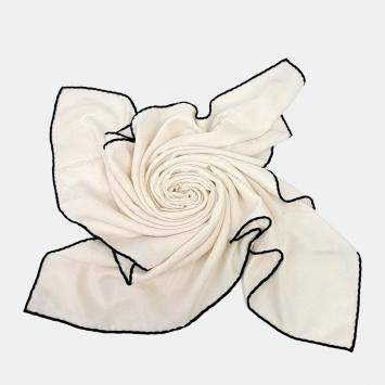 Pre Owned Hermès Scarf and Shawl