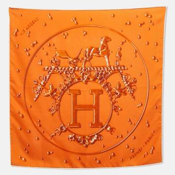 مملوكة مسبقًا Hermes Orange Vif Argent Silk Pocket Square