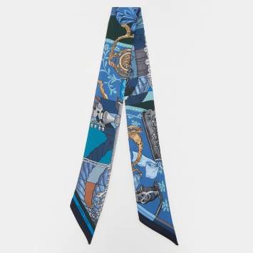 Pre Owned Hermes Marine Canard Cavalleria d'Etriers Silk Twilly