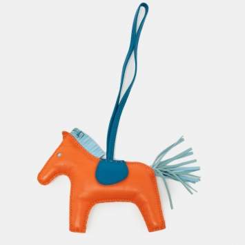 Pre Owned Hermes Feu/Bleu Izmir/Celeste Milo Leather GriGri Rodeo Bag Charm MM