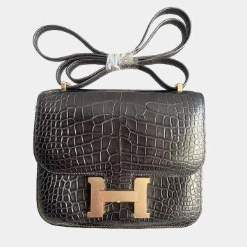 Pre Owned Hermes lack Matte Crocodile Constance 19 Bag