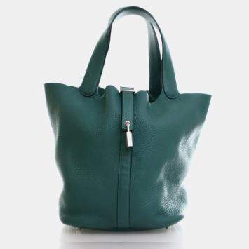 Hermes Vert Vertigo Clemence Picotin 26