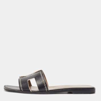 Pre Owned Hermes Black Leather Oran Flat Sandals Size 37.5