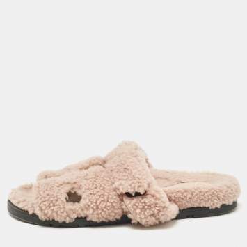 Pre Owned Hermes Beige Fur Chypre Flat Sandals Size 38.5