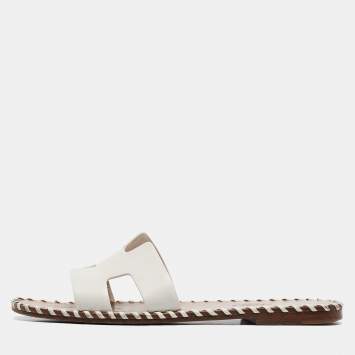 Pre Owned Hermes White Leather Oran Flat Slides Size 35