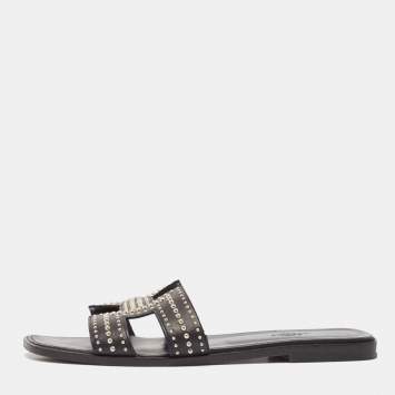 Pre Owned Hermes Black Leather Studded Oran Flat Sandals Size 40