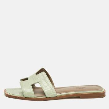 Pre Owned Hermes Green Crocodile Leather Oran Flat Slides Size 37