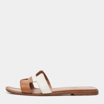 Pre Owned Hermes Brown/White Leather Oran Flat Slides Size 37.5