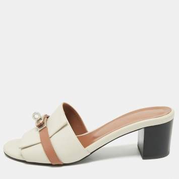Pre Owned Hermes Cream/Brown Leather Gigi Slide Sandals Size 38