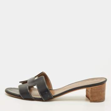 مملوكة مسبقًا Hermes Oasis Size 39 Black Leather Slide Sandals