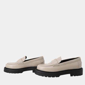 مملوكة مسبقًا Hermes Clement Mocassins Beige Galet Calf Leather Size 38 1/2