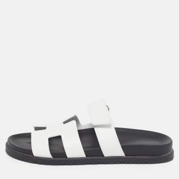 Pre Owned Hermès Chypre Size 40 White Leather Flat Slide