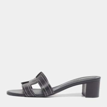 مملوكة مسبقًا Hermes Oasis Size 39.5 Black Leather Slide Sandals