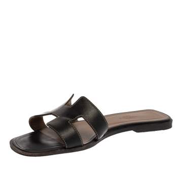 Pre Owned Hermes Black Leather Oran Flat Slides Size 39